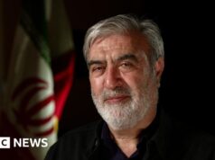 Teerã nunca cederá o controle do Estreito de Ormuz, disse um importante político iraniano à BBC