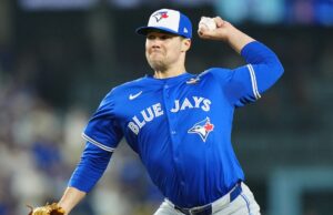 Opção Blue Jays Little, Estrada para triplo A, selecione Mantiply, Voth