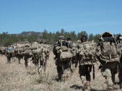 O ‘CULEX’ da Academia da Força Aérea coloca milhares de cadetes em uma simulação realista de combate de 24 horas