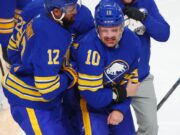 Sam Carrick, do Sabres, semana a semana com lesão no braço