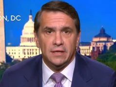 Agindo AG Blanche aborda a acusação de Comey, diz que Trump não o orientou a prosseguir