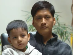 Os pais de Liam Ramos dizem que o menino de 5 anos se preocupa constantemente em ser detido pelo ICE novamente