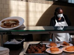 Sindicato AFSCME busca acusar universidade de crime por trazer supostos ‘fura-greves’