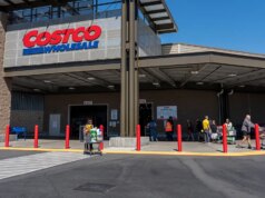 Vantagens de viagem da Costco que podem economizar centenas silenciosamente em sua próxima viagem nesta primavera