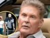 David Hasselhoff é visto usando um andador com sua esposa, Hayley Roberts