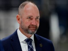 Peter DeBoer assume o cargo de técnico dos Islanders de olho nos playoffs e no futuro