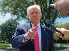 Trump ataca ‘Faux Information CNN’, acusa a mídia de não dar crédito às tropas dos EUA pela operação no Irã