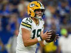 Blue Bombers contrata o quarterback canadense Taylor Elgersma