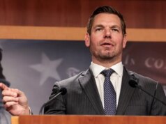 Swalwell sai em meio a acusações de agressão sexual após 13 anos no Congresso