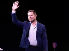 Alegações de má conduta perseguem Swalwell enquanto rivais democratas aproveitam a abertura na corrida para governador da Califórnia