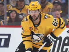 Erik Karlsson, dos Penguins, diz que o time está pronto para ‘sair de Pittsburgh’ para o jogo 3 contra os Flyers