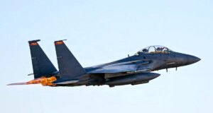 Resgate de aviadores mostra que os EUA podem penetrar em território inimigo ‘em qualquer lugar’ do Irã, alerta ex-oficial do Pentágono