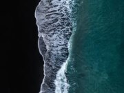 Novo relatório de empregos do MIT: Por que o impacto da IA no trabalho ocorrerá como uma maré crescente, não como uma onda violenta