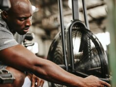 Sinais que é hora de ajustar sua esteira, bicicleta ergométrica e máquina de remo