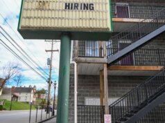 A guerra no Irão irá atrasar as contratações nos EUA? Os economistas dizem que os riscos estão aumentando.