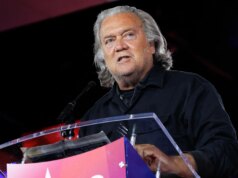 Suprema Corte abre caminho para rejeição da condenação de Steve Bannon