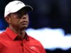 Tiger Woods diz que ele é "afastando-se" procurar tratamento após acidente de carro