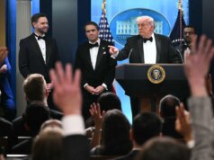 Blanche diz que as aparições públicas de Trump não mudarão por causa disso "homem solitário"