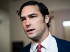 Lutas internas do Partido Republicano surgem sobre o projeto de lei de imigração que protegeria milhões da deportação