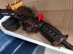 Homem acusado de ter arma usada por atirador de Louisiana diz que foi roubada