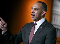 ‘Pato manco’: Jeffries rasga DeSantis após convite da Flórida enquanto a luta pelo redistritamento esquenta