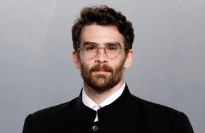 Streamer widespread de extrema esquerda lança discurso profano contra refugiado comunista vietnamita em vídeo ressurgido