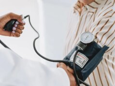 Hábito alimentar comum pode desencadear envelhecimento prematuro do sistema imunológico, segundo estudo