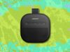 O Bose SoundLink Micro (2ª geração) atingiu seu melhor preço na Amazon – economize $ 30