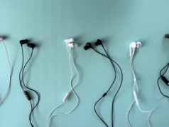 Volte ao básico com os melhores fones de ouvido com fio de 2026