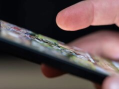 Identificações roubadas vendidas por preços de ‘Lanche Feliz’ alimentam bilhões em fraudes de benefícios nos EUA