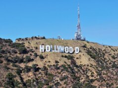 Ex-supermodelo diz que celebridades precisam ‘acordar’ e reconhecer fãs cristãos