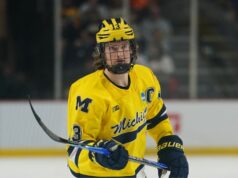 TJ Hughes, Max Plante e Eric Pohlkamp nomeados finalistas do Prêmio Hobey Baker