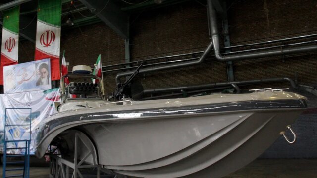 iran-fast-attack-boat.jpg
