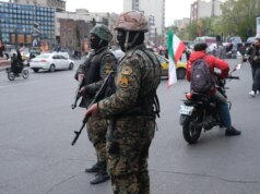 Preocupação que os EUA possam deportar iranianos detidos pelo ICE de volta para casa, para uma zona de guerra