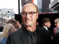 Jim Belushi diz que o rancho do Oregon é seu santuário “espiritual”, com cabana de suor e gado errante