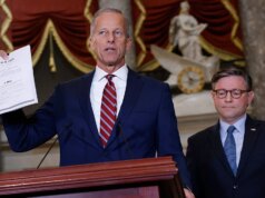 Lutas internas do Partido Republicano substituem o confronto com os Democratas e atrapalham o caminho para encerrar a histórica paralisação do DHS