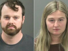 A esposa de Joseph Duggar soluça durante a prisão depois de perder a custódia de quatro filhos após a prisão do casal