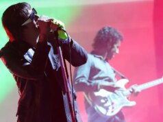 The Strokes encerra o segundo fim de semana do Coachella com vídeo politicamente carregado direcionado à CIA e ao governo dos EUA