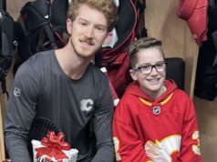 Com gesto para torcedor de 10 anos, Dustin Wolf prova que pequenos goleiros podem causar grande impacto