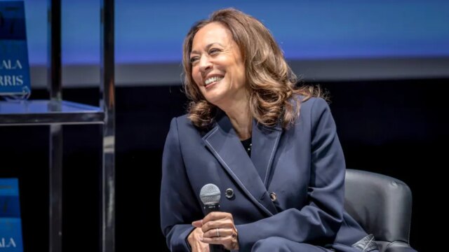 kamala-harris-smile.jpg