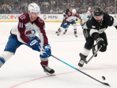 Avalanche consegue dois gols de sorte, segura Kings e assume a liderança da série por 3-0