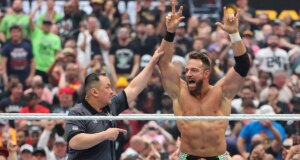 ISHOWSPEED mostra incrível capacidade atlética com Velocity Slash do ringue para Logan Paul na WrestleMania 42