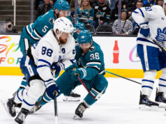 Maple Leafs eliminado da disputa dos playoffs com derrota para Sharks