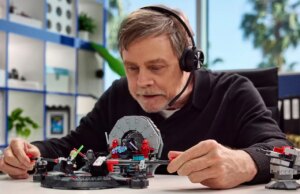 Lego está chamando Mark Hamill ao telefone para vender seus tijolos inteligentes