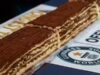 Londres bate recorde mundial do Guinness com tiramisu de 440 metros feito por 100 cooks usando 50 mil biscoitos