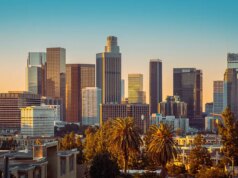 Líderes de hotéis de Los Angeles alertam que o salário de US$ 30 do prefeito Bass está matando negócios antes da Copa do Mundo e das Olimpíadas