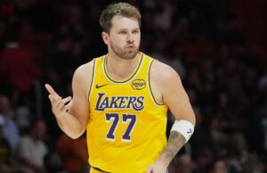 Relatório: Luka Doncic busca tratamento especializado para agilizar o retorno da lesão
