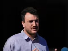 Mahmoud Khalil perde caso de deportação e diz que não está surpreso. O que acontece a seguir?