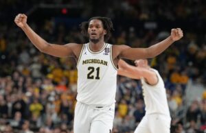 Michigan evita UConn para ganhar o campeonato nacional