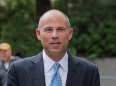 O ex-advogado desonrado de Stormy Daniels e superastro anti-Trump, Michael Avenatti, mudou-se para uma casa de recuperação